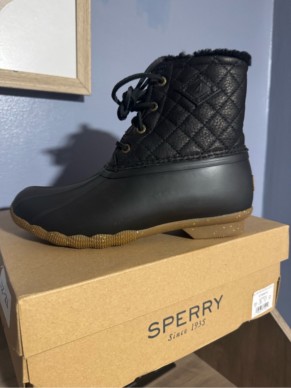 Sperry Black Salteater winter lux Quilted Lace-Up Rain Boot with Brown Sole Sz 6